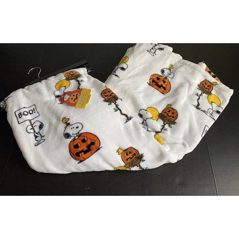 Peanuts Halloween Blanket Velvetloft Throw Jack-o-Lantern Snoopy Woodstock 50X70